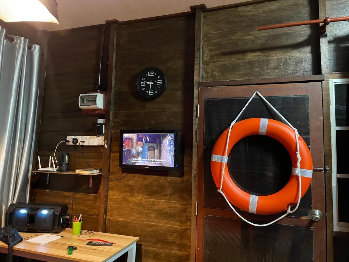 Qimmy Riverside Floating Cabin Kuala Terengganu Eksteriør bilde