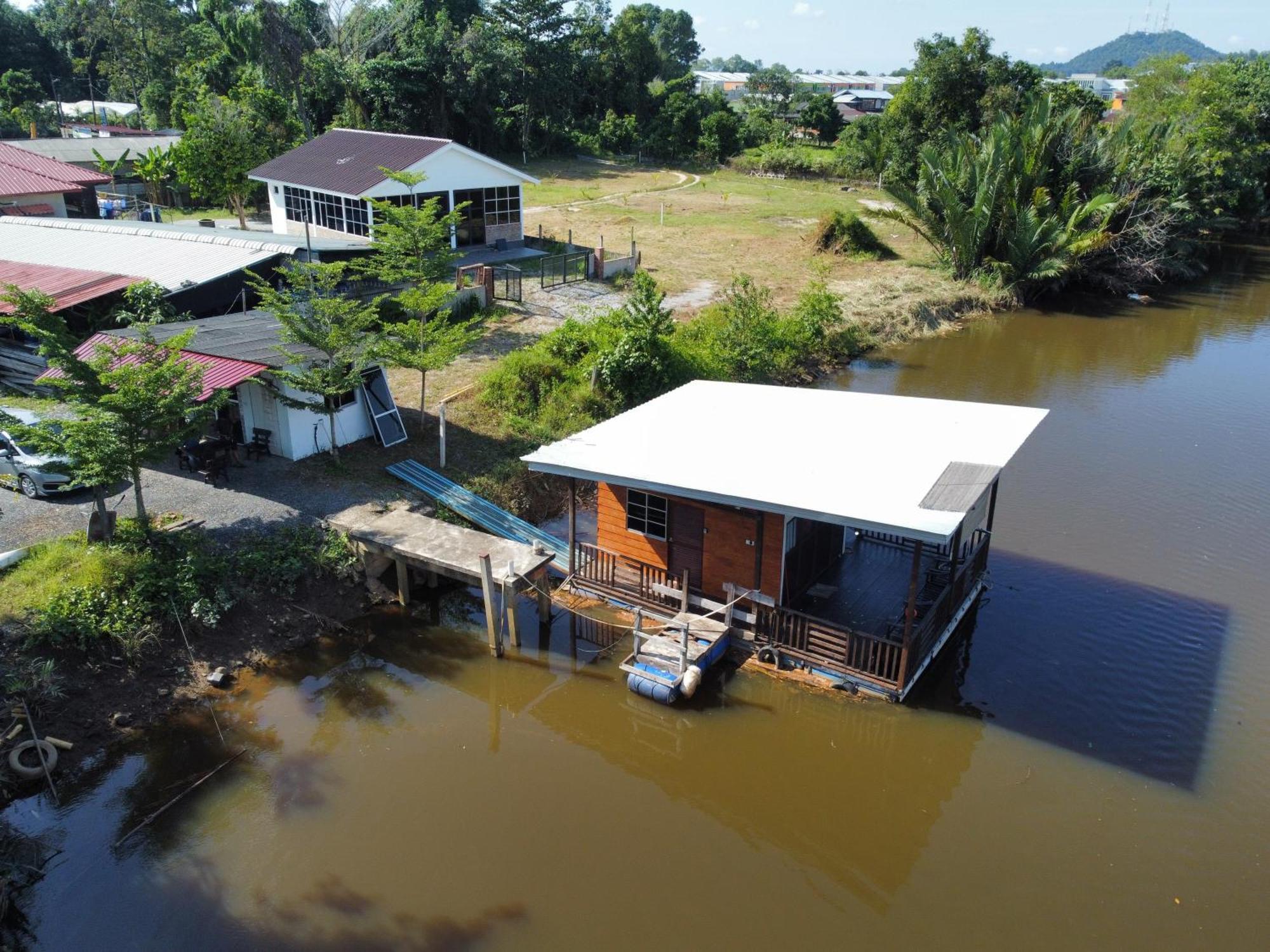 Qimmy Riverside Floating Cabin Kuala Terengganu Eksteriør bilde